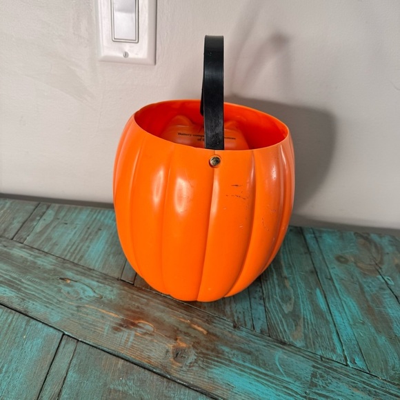Vintage Monocore 1998 Scary Light Up Eyes Jack-O-Lantern Trick Or Treat Bucket - Picture 5 of 11